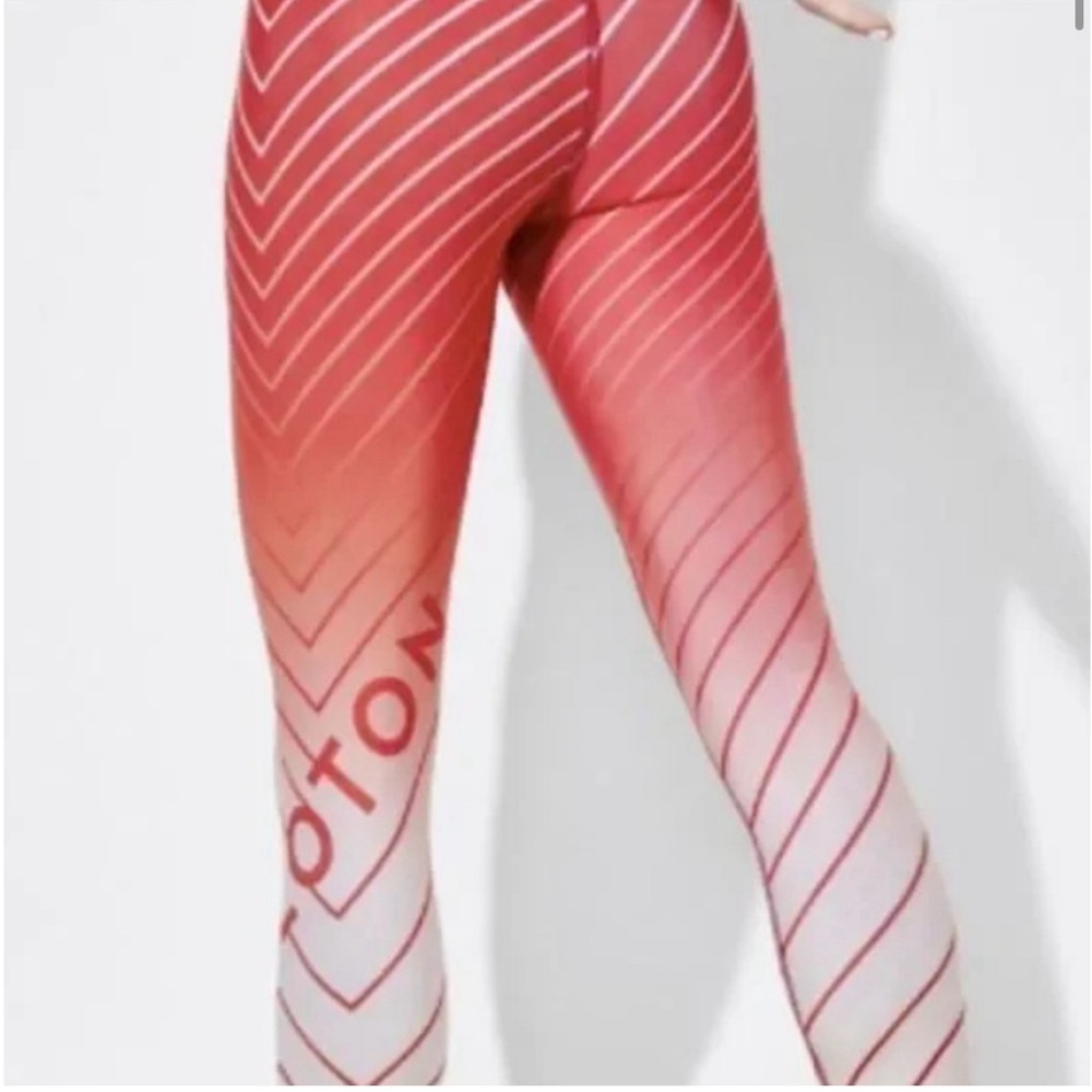 Terez Peloton Ombre Lightening Capri Red Leggings L